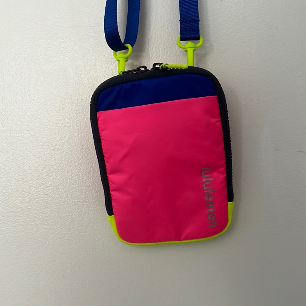 Lululemon Easy Access crossbody bag